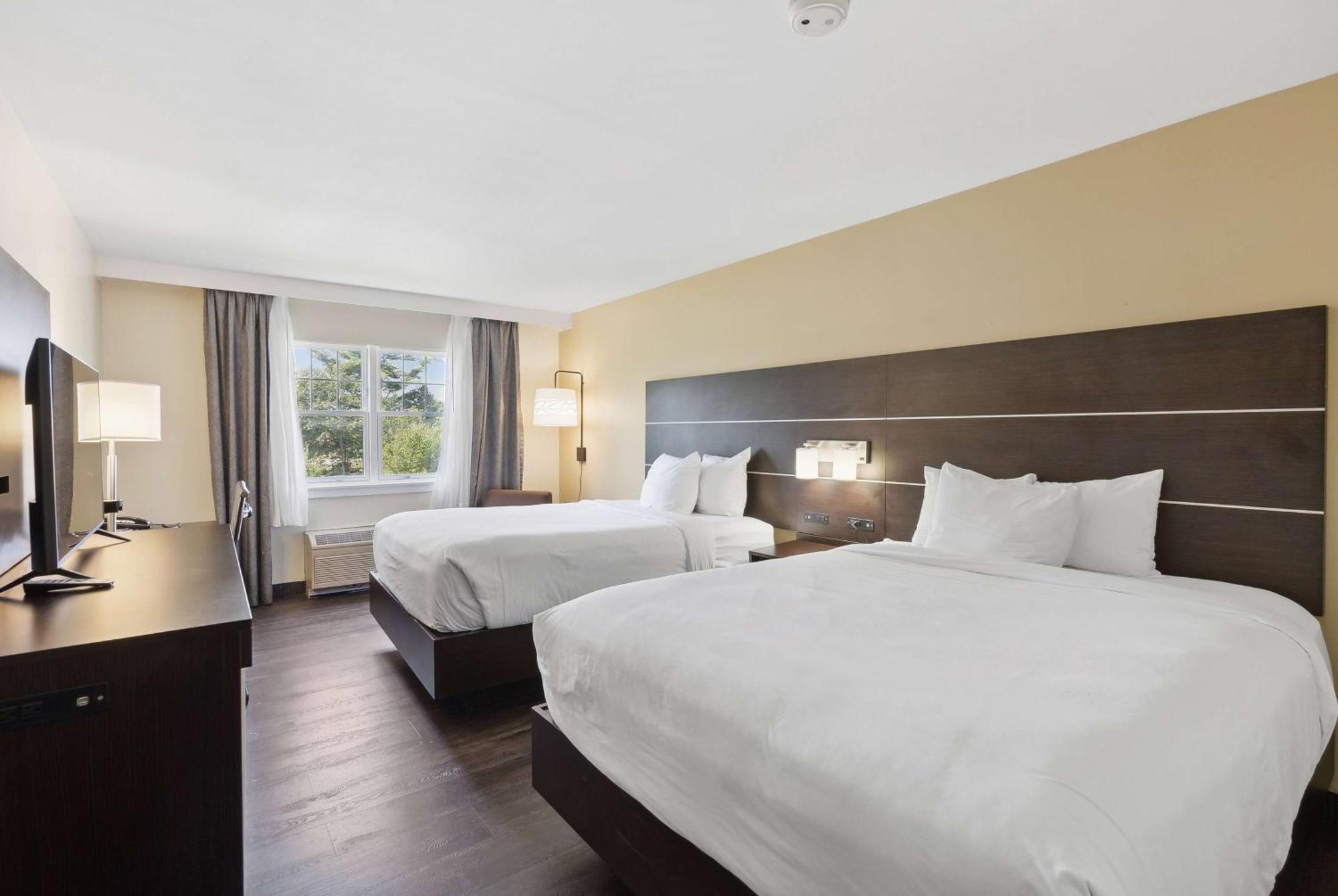 Ramada By Wyndham Saco/Old Orchard Beach Area Bagian luar foto